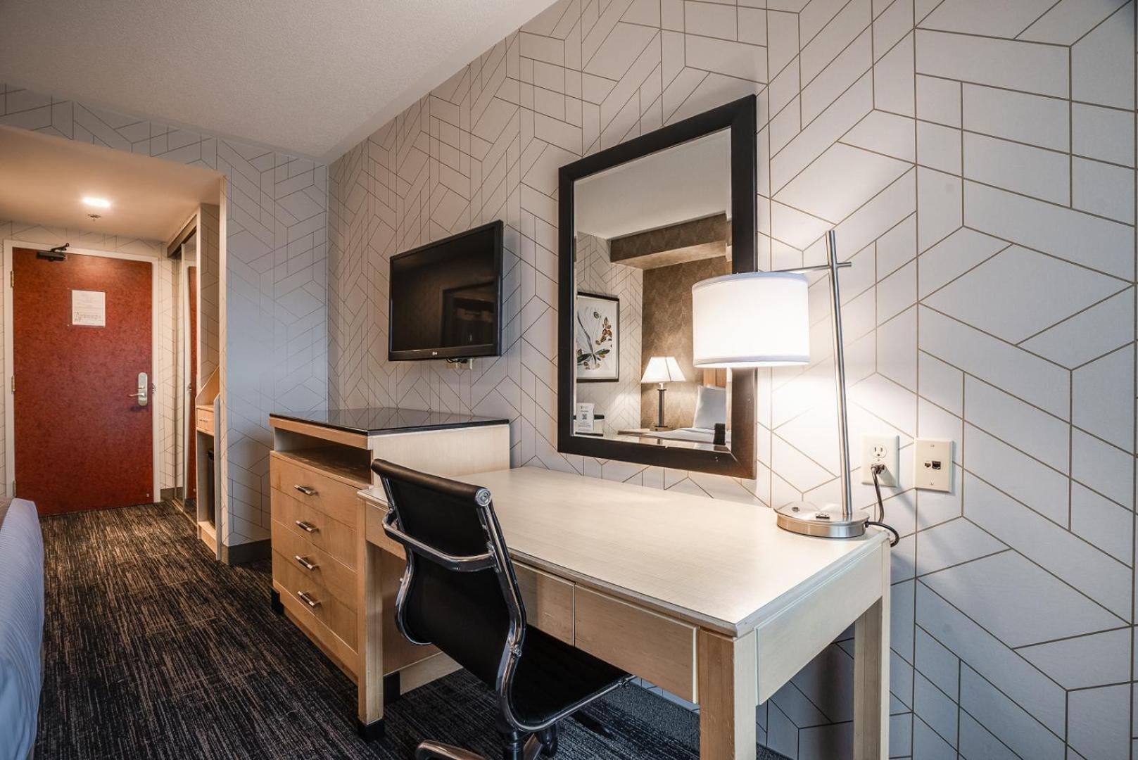 Monte Carlo Inn Barrie - Newly Renovated Dış mekan fotoğraf