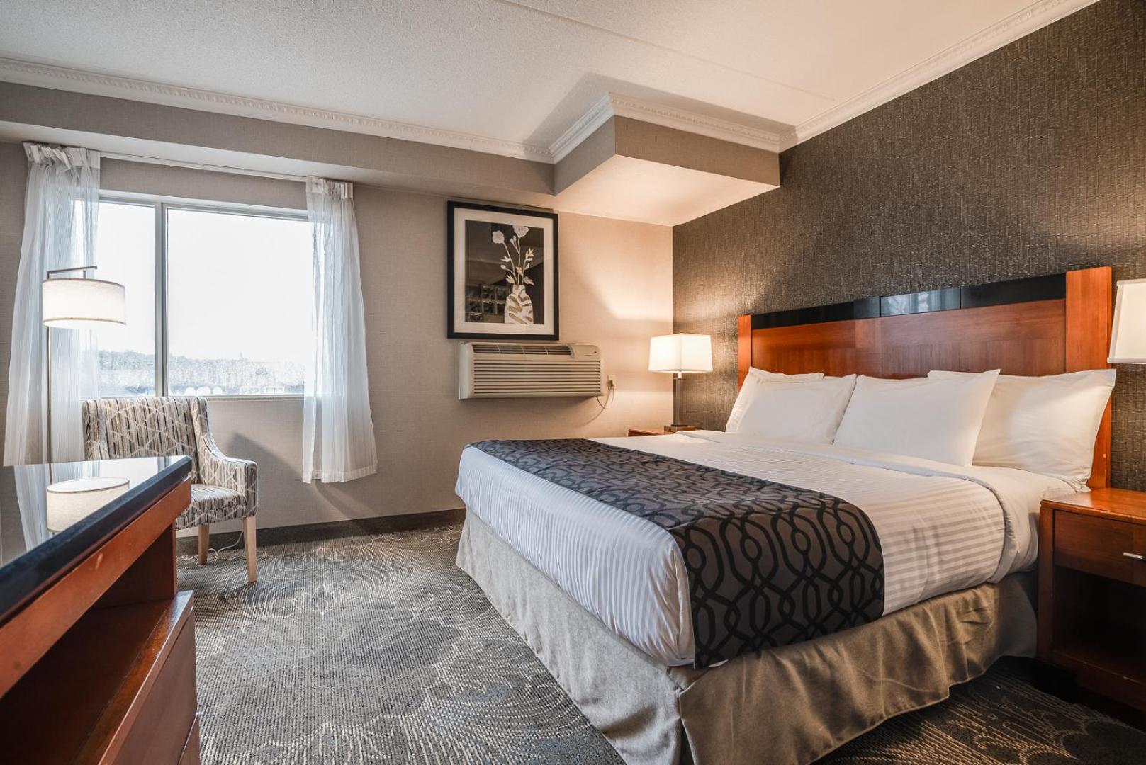 Monte Carlo Inn Barrie - Newly Renovated Dış mekan fotoğraf