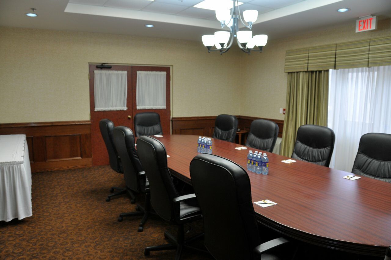 Monte Carlo Inn Barrie - Newly Renovated Dış mekan fotoğraf
